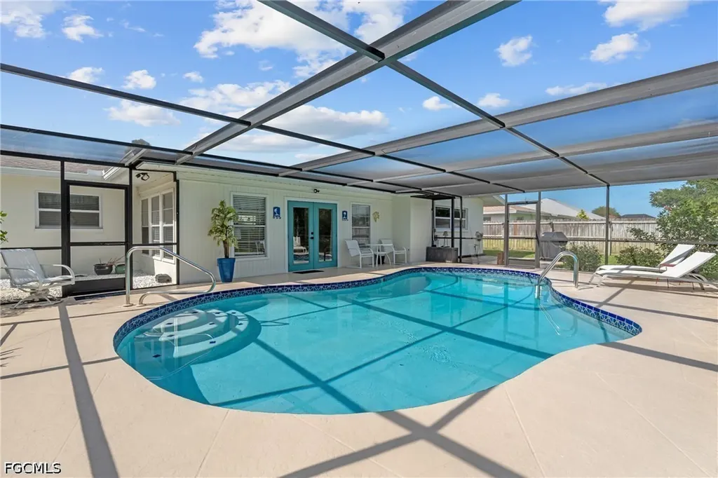 4116 Country Club Boulevard Cape Coral FL 33904