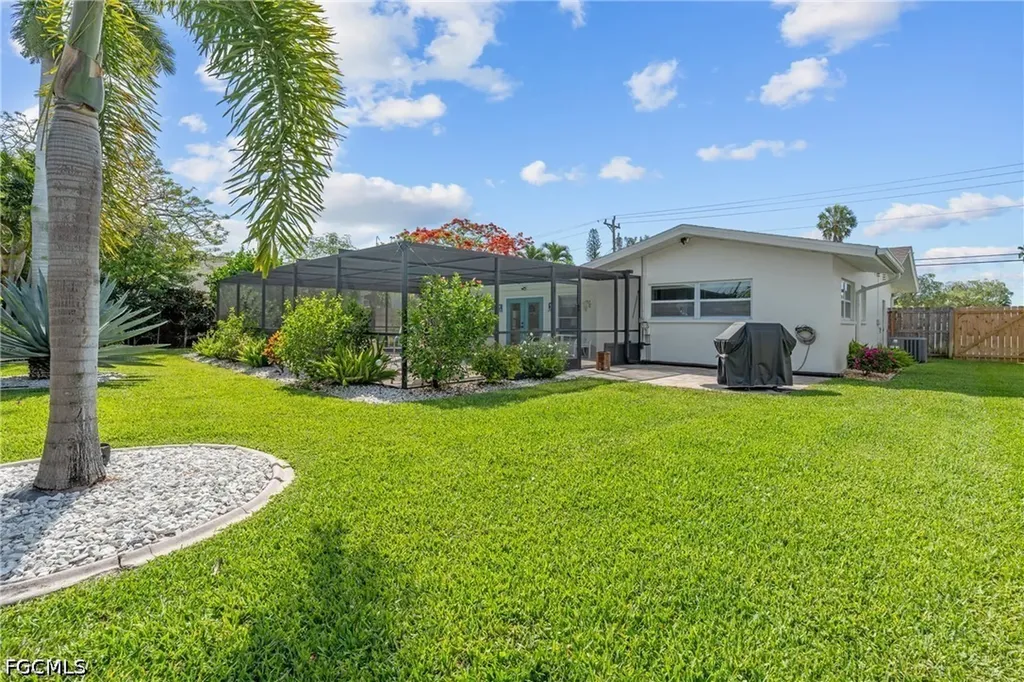4116 Country Club Boulevard Cape Coral FL 33904
