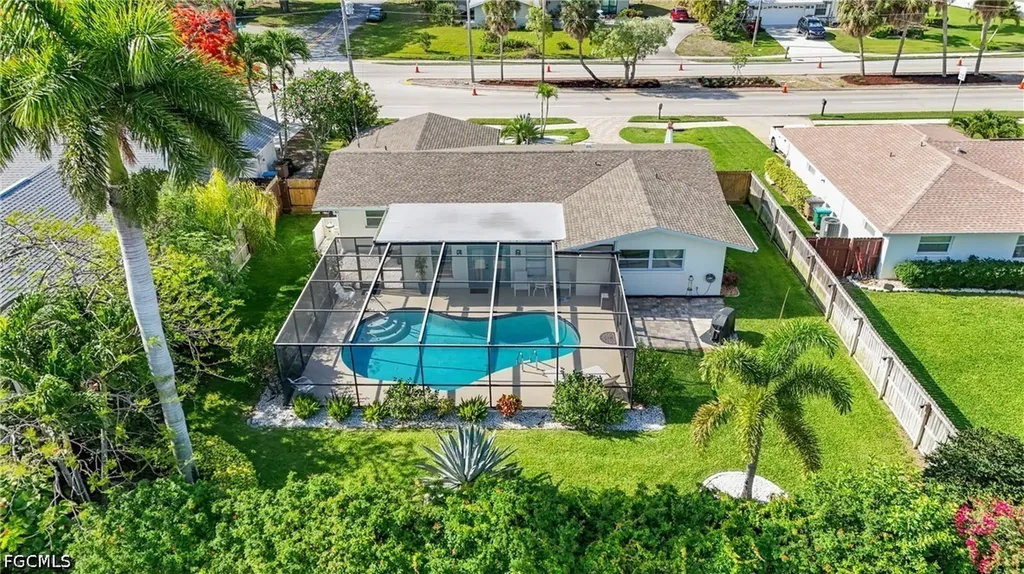 4116 Country Club Boulevard Cape Coral FL 33904