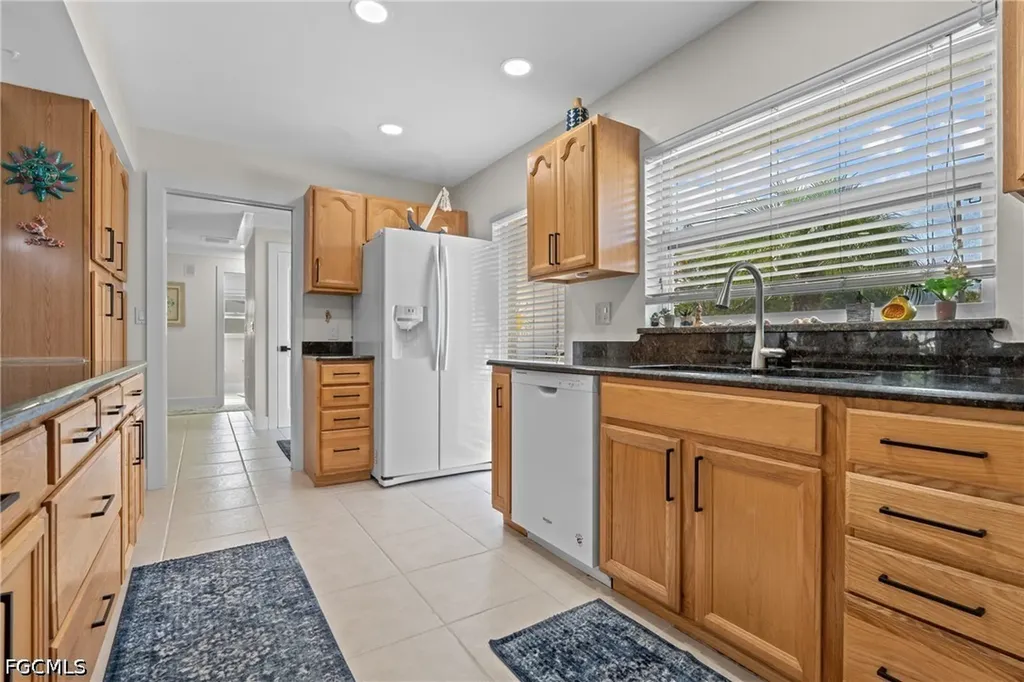 4116 Country Club Boulevard Cape Coral FL 33904