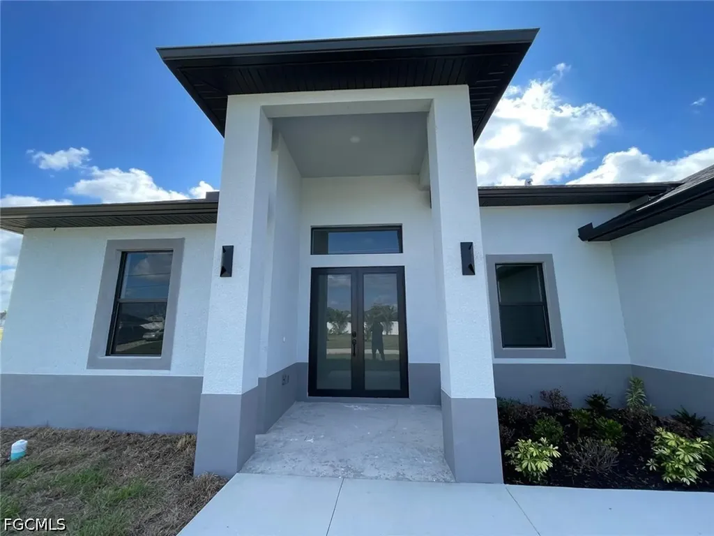 1319 NW 15th Avenue Cape Coral FL 33993