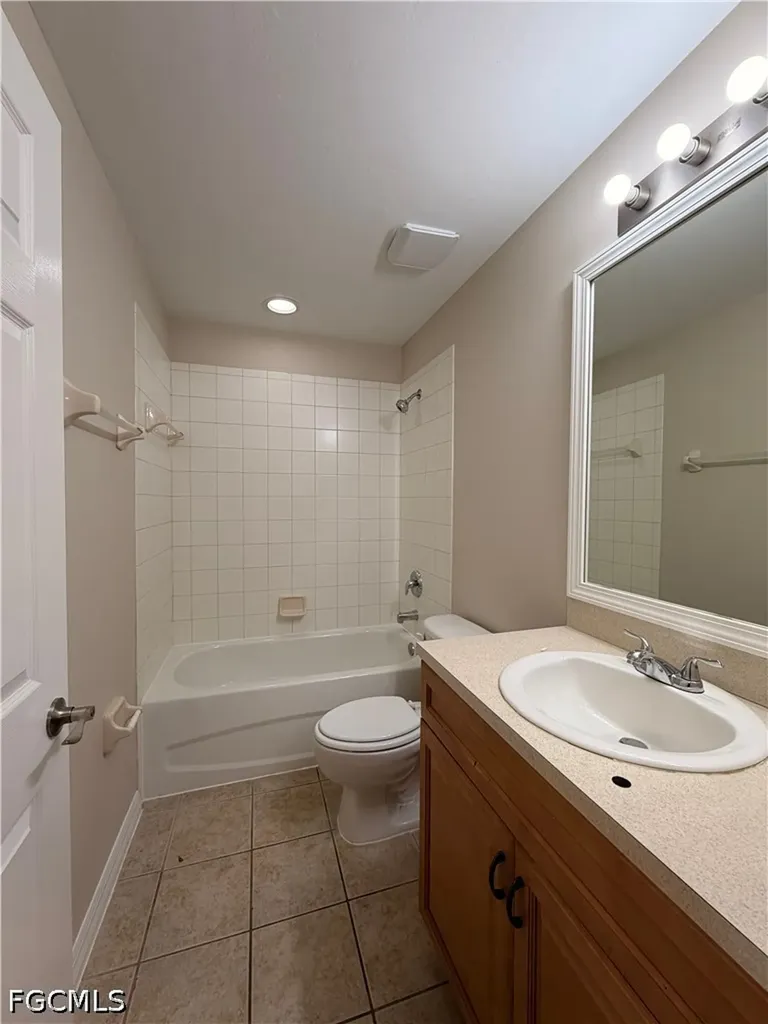 4299 Bellasol Circle Fort Myers FL 33916