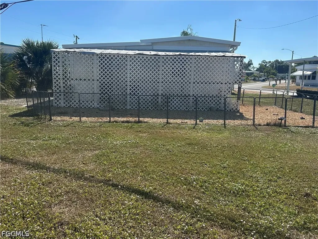 167 Chisholm Trail North Fort Myers FL 33917