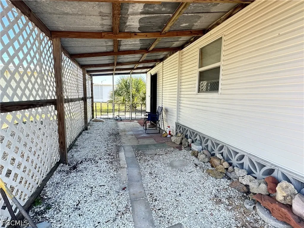 167 Chisholm Trail North Fort Myers FL 33917