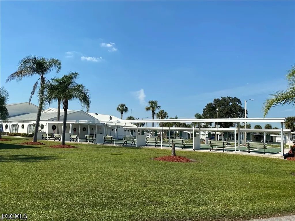 167 Chisholm Trail North Fort Myers FL 33917