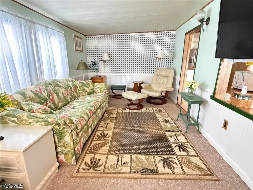 167 Chisholm Trail North Fort Myers FL 33917