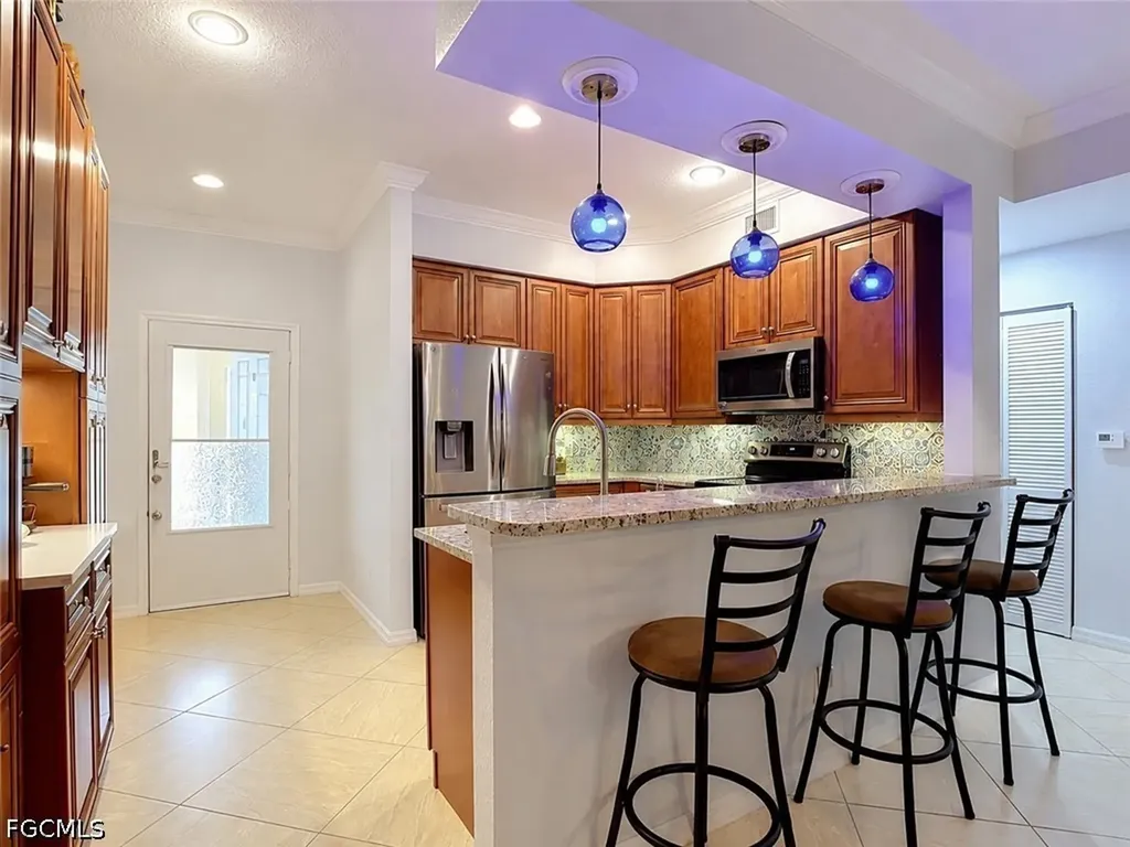 1051 Winding Pines Circle Cape Coral FL 33909
