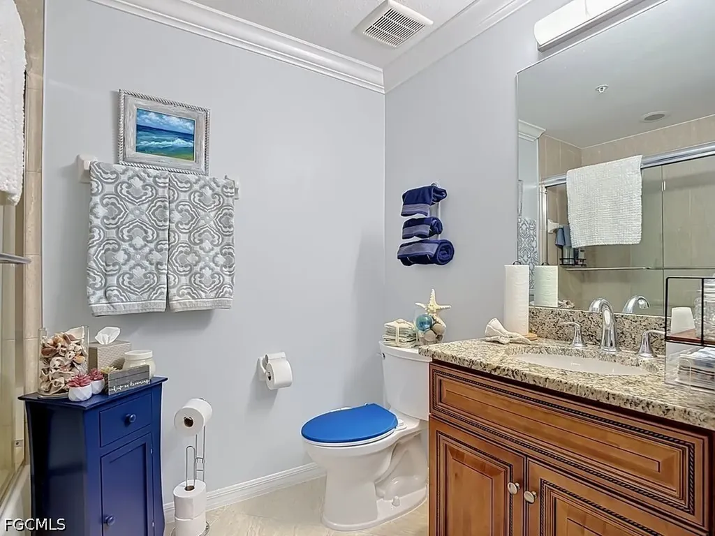 1051 Winding Pines Circle Cape Coral FL 33909
