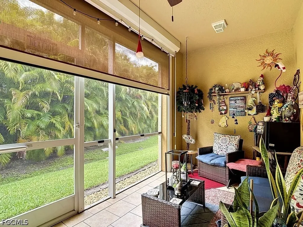 1051 Winding Pines Circle Cape Coral FL 33909
