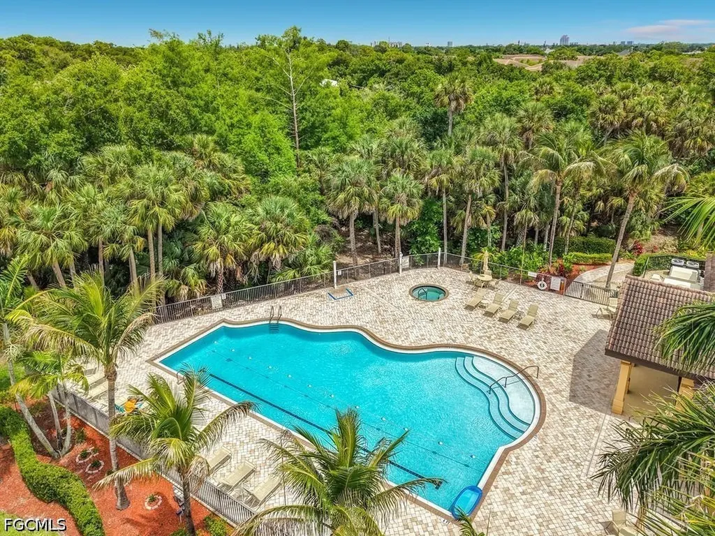 1051 Winding Pines Circle Cape Coral FL 33909