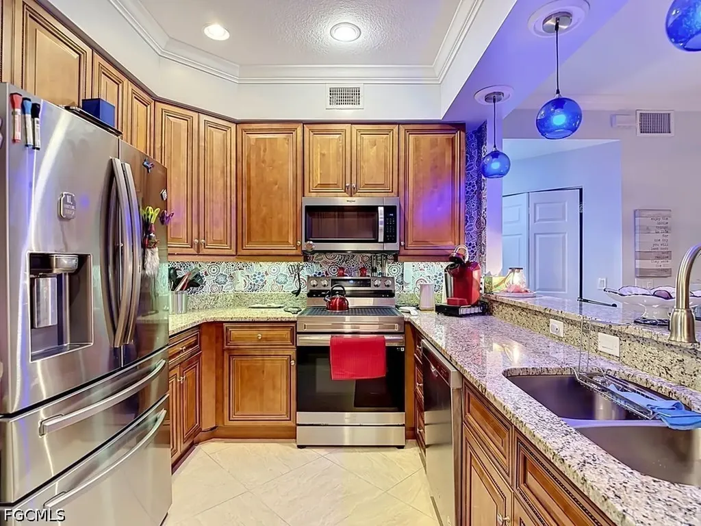 1051 Winding Pines Circle Cape Coral FL 33909