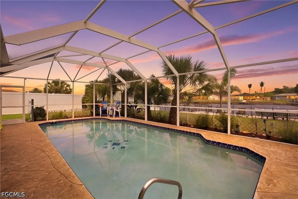 165 Tarpon Boulevard NW Port Charlotte FL 33952
