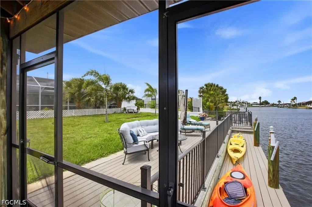 165 Tarpon Boulevard NW Port Charlotte FL 33952