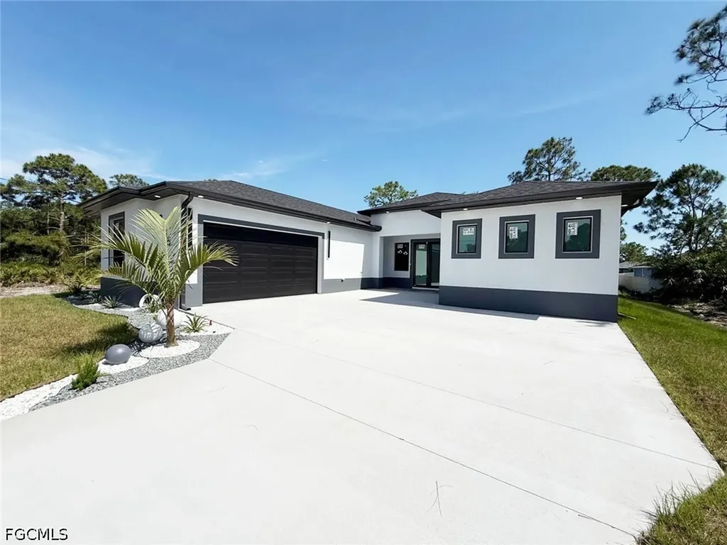 2915 49th Street W Lehigh Acres FL 33971