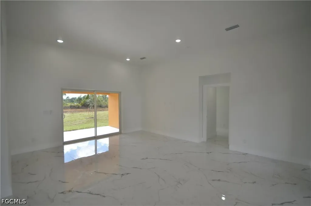 1132 Edelweiss Street E Lehigh Acres FL 33974