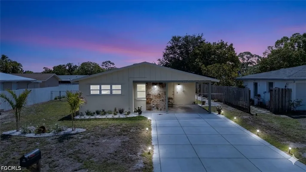 4855 West Drive Fort Myers FL 33907