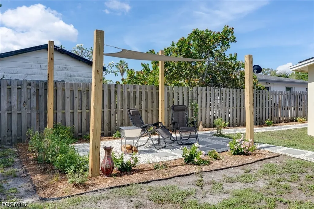 4855 West Drive Fort Myers FL 33907