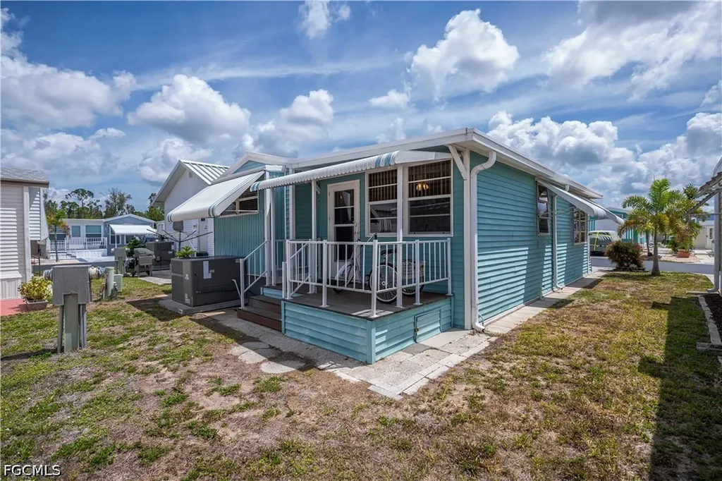 195 Ramble Drive North Fort Myers FL 33903