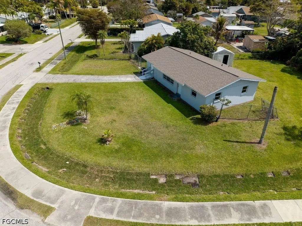 4631 New Haven Drive Fort Myers FL 33908