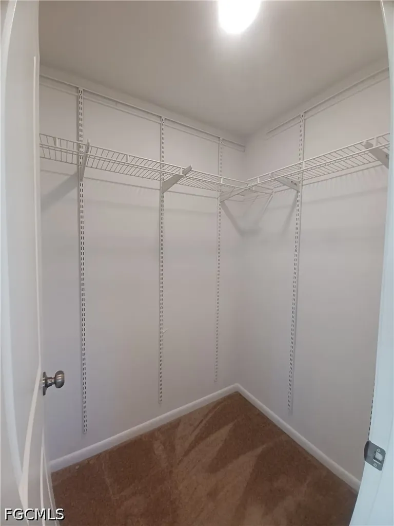 3305 SW 7th Place Cape Coral FL 33914