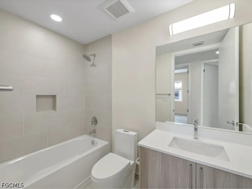 26589 Rosewood Pointe Drive Bonita Springs FL 34135