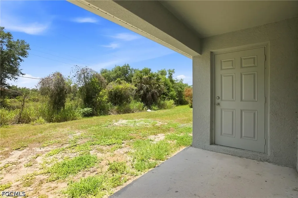 29475/29477 Peace River Shores Boulevard Punta Gorda FL 33982