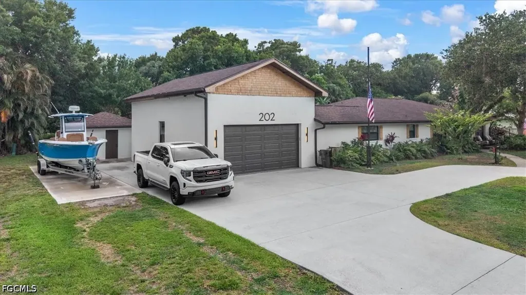 202 Ridgewood Avenue Clewiston FL 33440