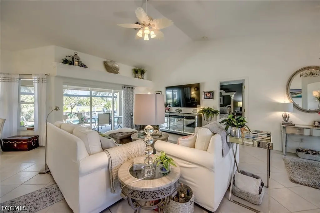 1621 NE 5th Terrace Cape Coral FL 33909