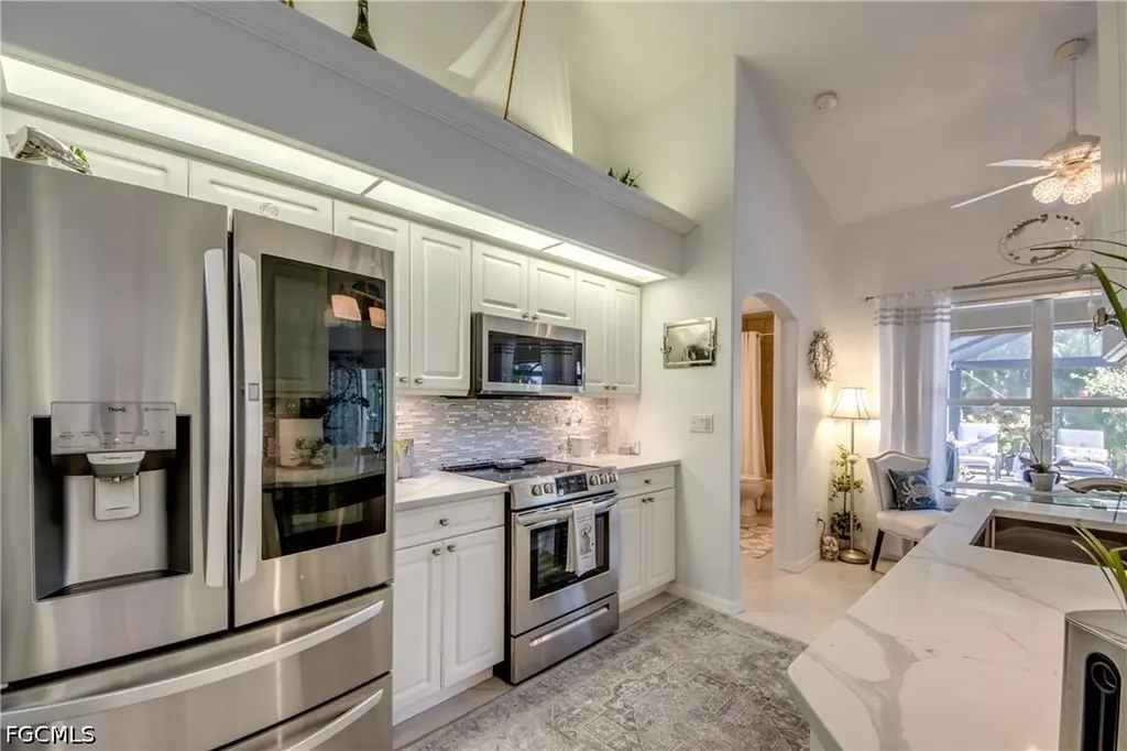1621 NE 5th Terrace Cape Coral FL 33909