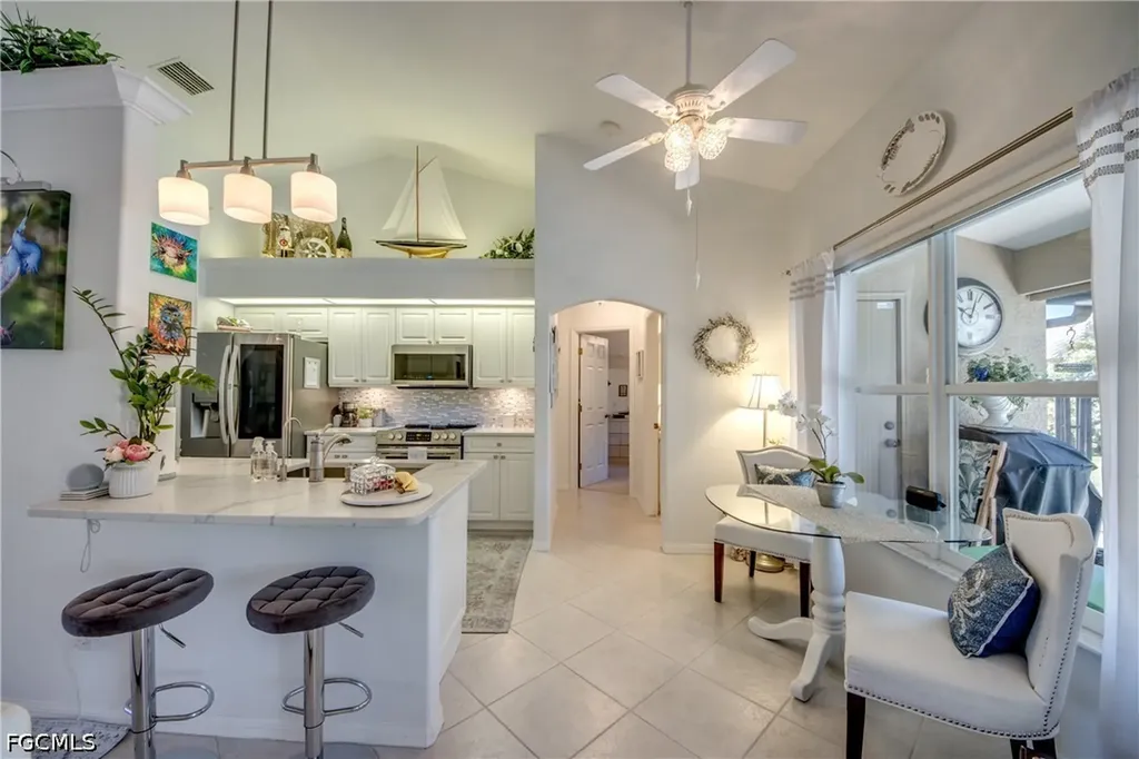 1621 NE 5th Terrace Cape Coral FL 33909