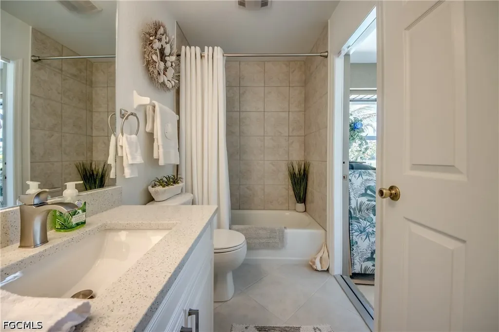 1621 NE 5th Terrace Cape Coral FL 33909
