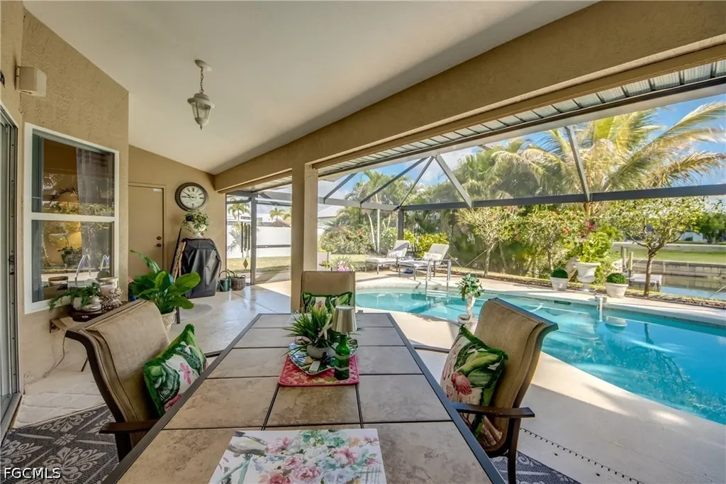 1621 NE 5th Terrace Cape Coral FL 33909