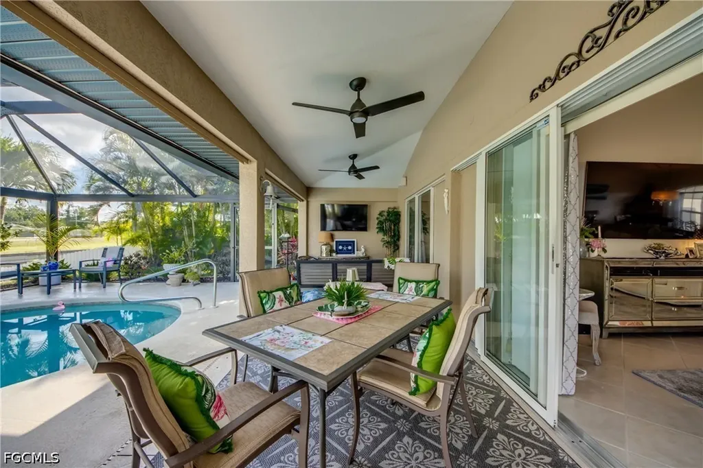 1621 NE 5th Terrace Cape Coral FL 33909