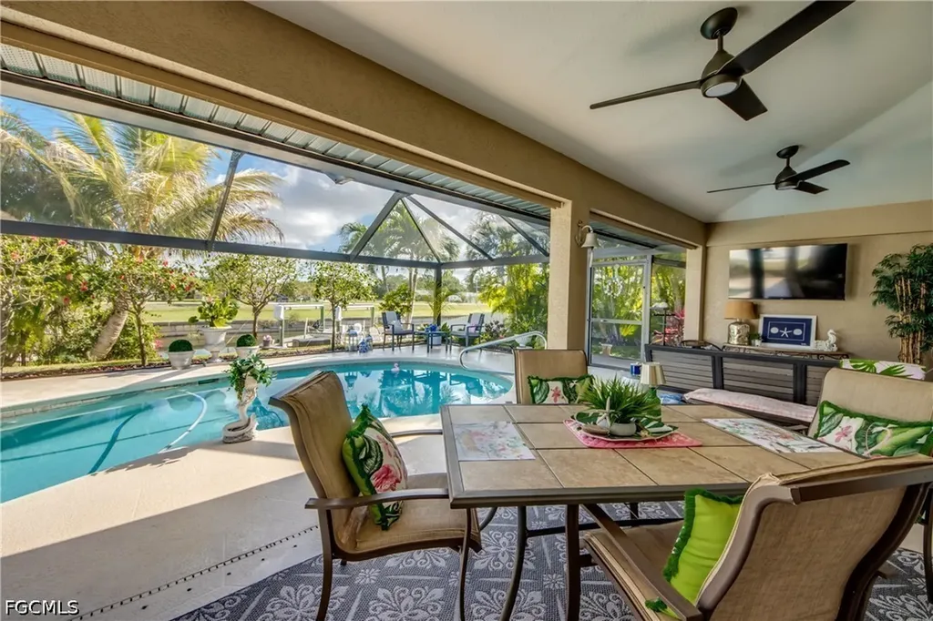 1621 NE 5th Terrace Cape Coral FL 33909