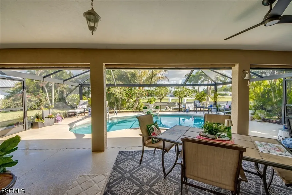 1621 NE 5th Terrace Cape Coral FL 33909