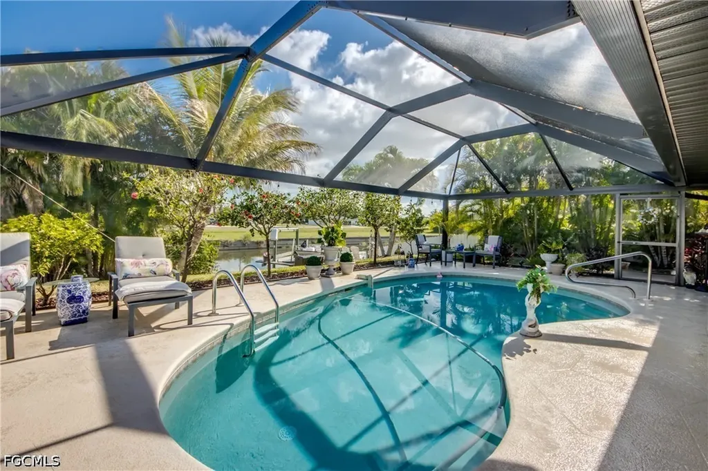 1621 NE 5th Terrace Cape Coral FL 33909