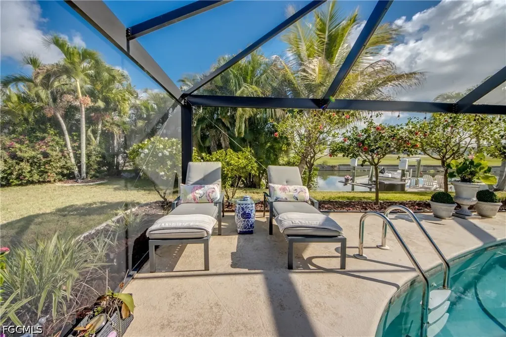 1621 NE 5th Terrace Cape Coral FL 33909
