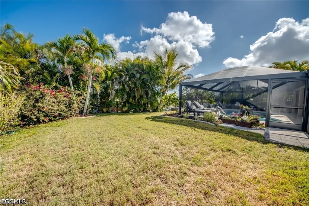1621 NE 5th Terrace Cape Coral FL 33909