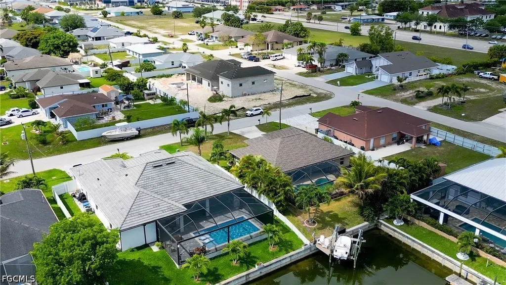 1621 NE 5th Terrace Cape Coral FL 33909