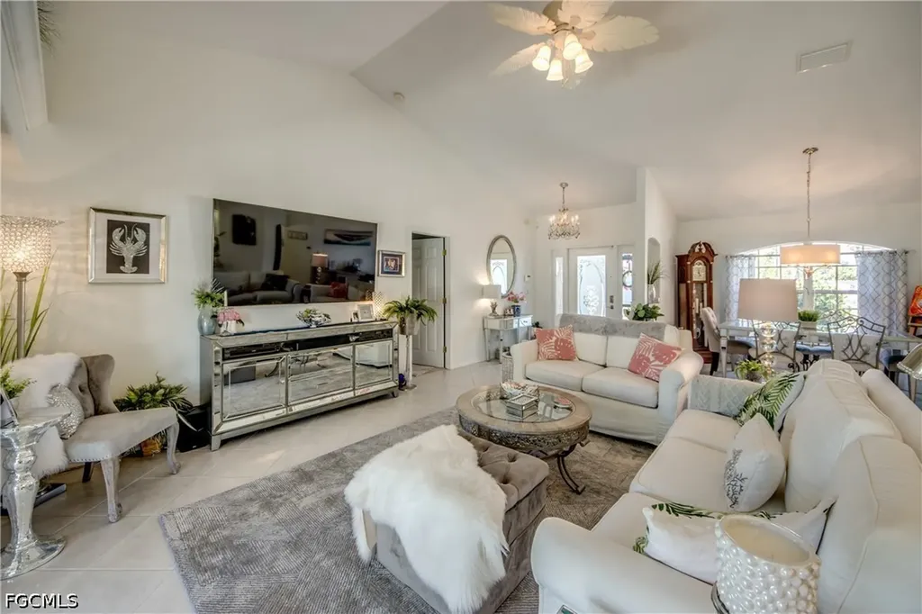 1621 NE 5th Terrace Cape Coral FL 33909
