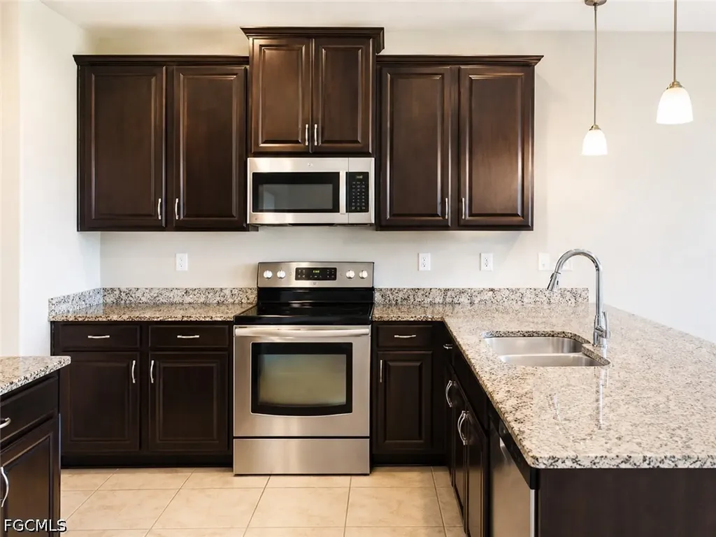 3878 Burrfield Street Fort Myers FL 33916
