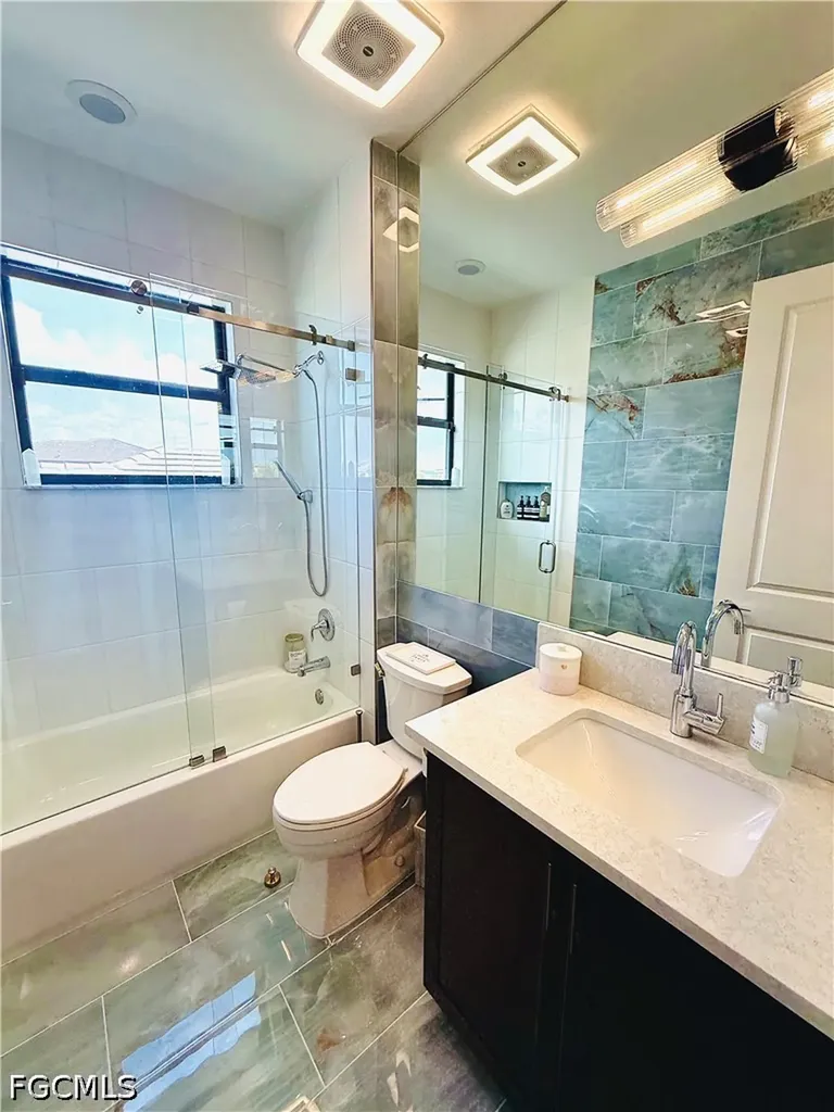20318 Fair Oak Lane Estero FL 33928