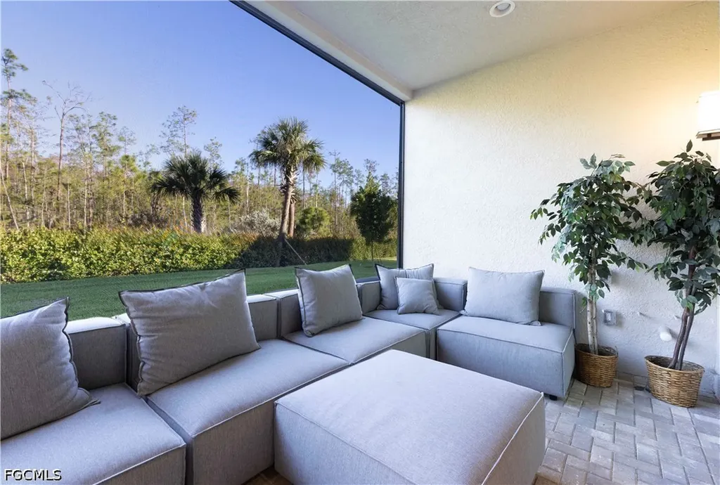 20318 Fair Oak Lane Estero FL 33928