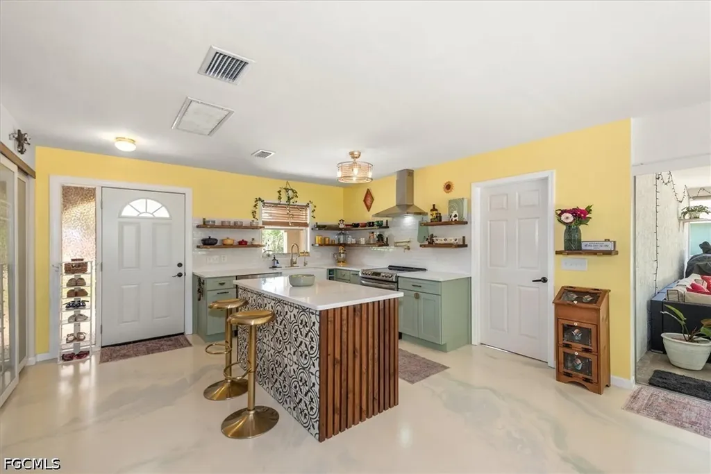 2431 N Westwood Drive North Fort Myers FL 33917