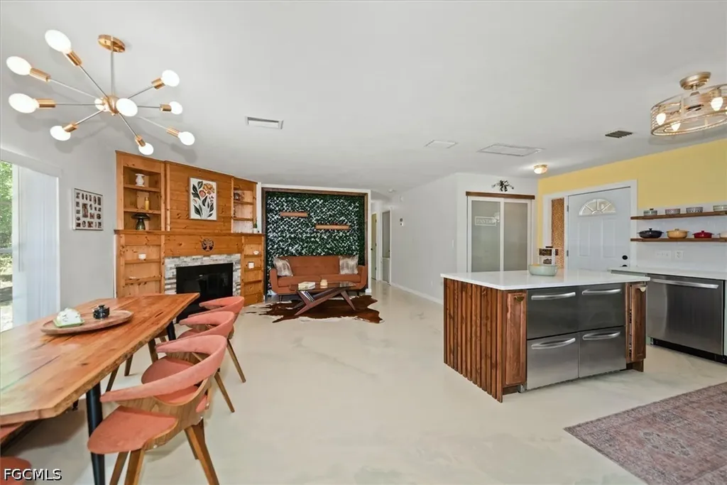 2431 N Westwood Drive North Fort Myers FL 33917