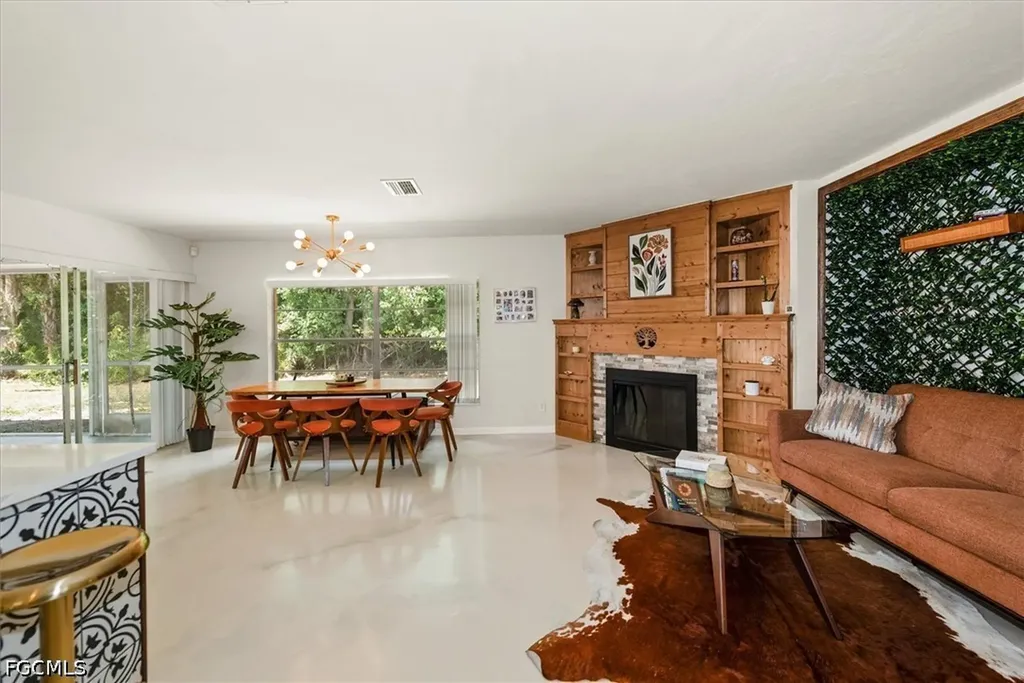 2431 N Westwood Drive North Fort Myers FL 33917