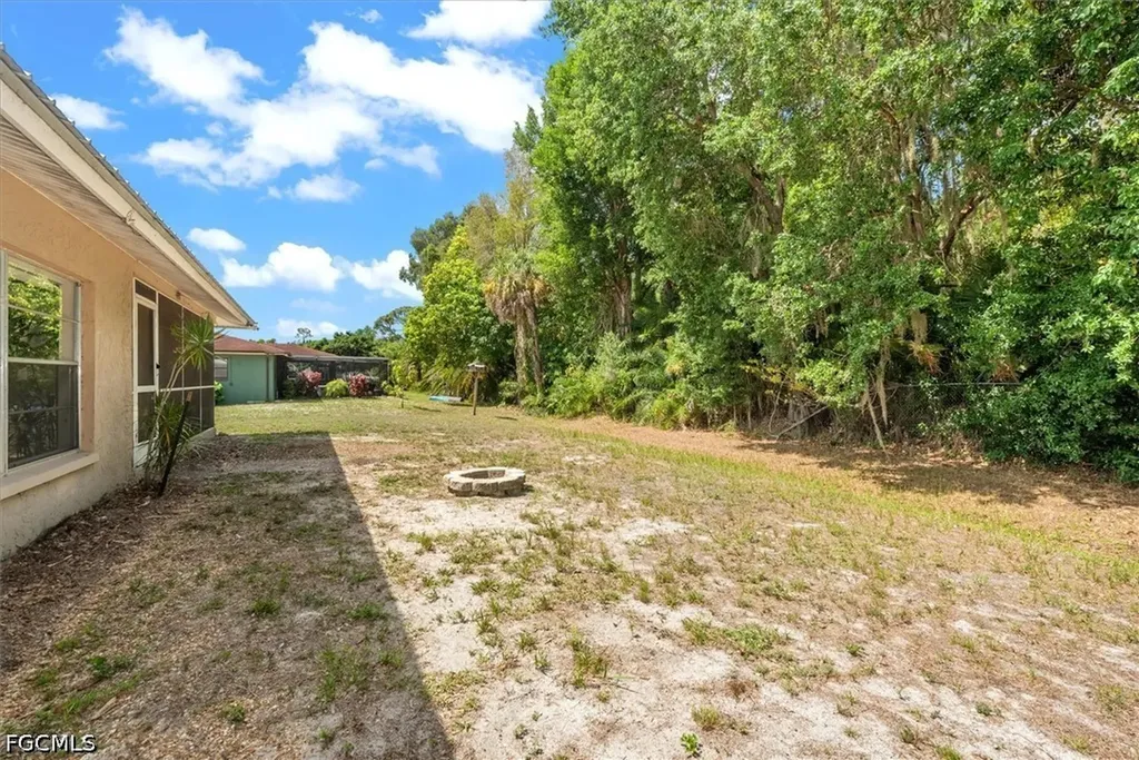 2431 N Westwood Drive North Fort Myers FL 33917
