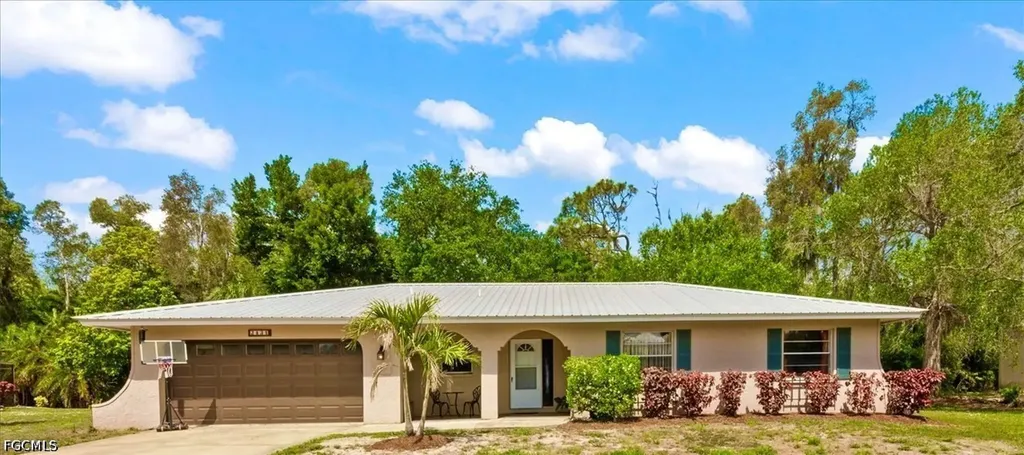 2431 N Westwood Drive North Fort Myers FL 33917