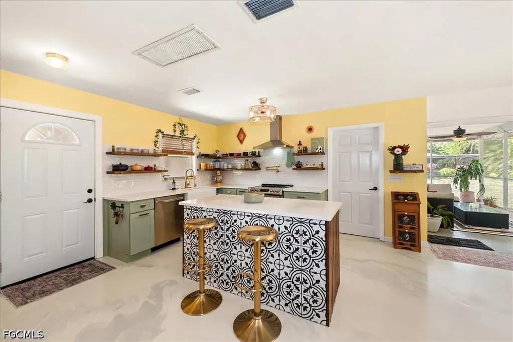 2431 N Westwood Drive North Fort Myers FL 33917