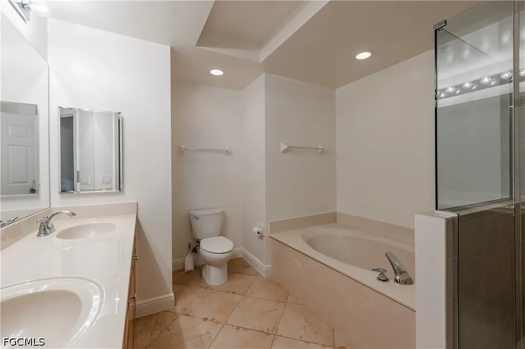 2745 1st Street Fort Myers FL 33916